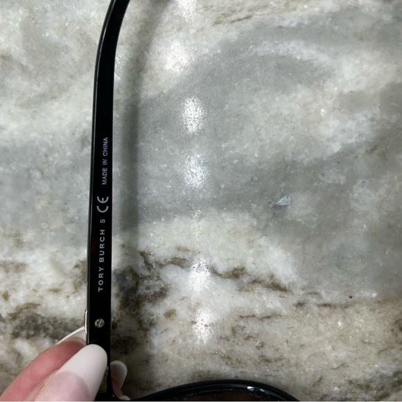 Tory Burch Sunglasses TY9032 tortoise shell - Picture 6 of 7